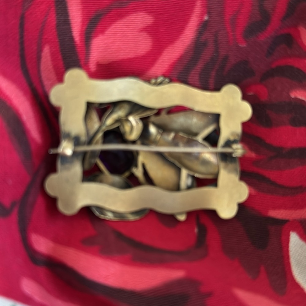 Stunning Victorian Bee large sash pin, purple cabochon WOW ! - Picture 6 of 9